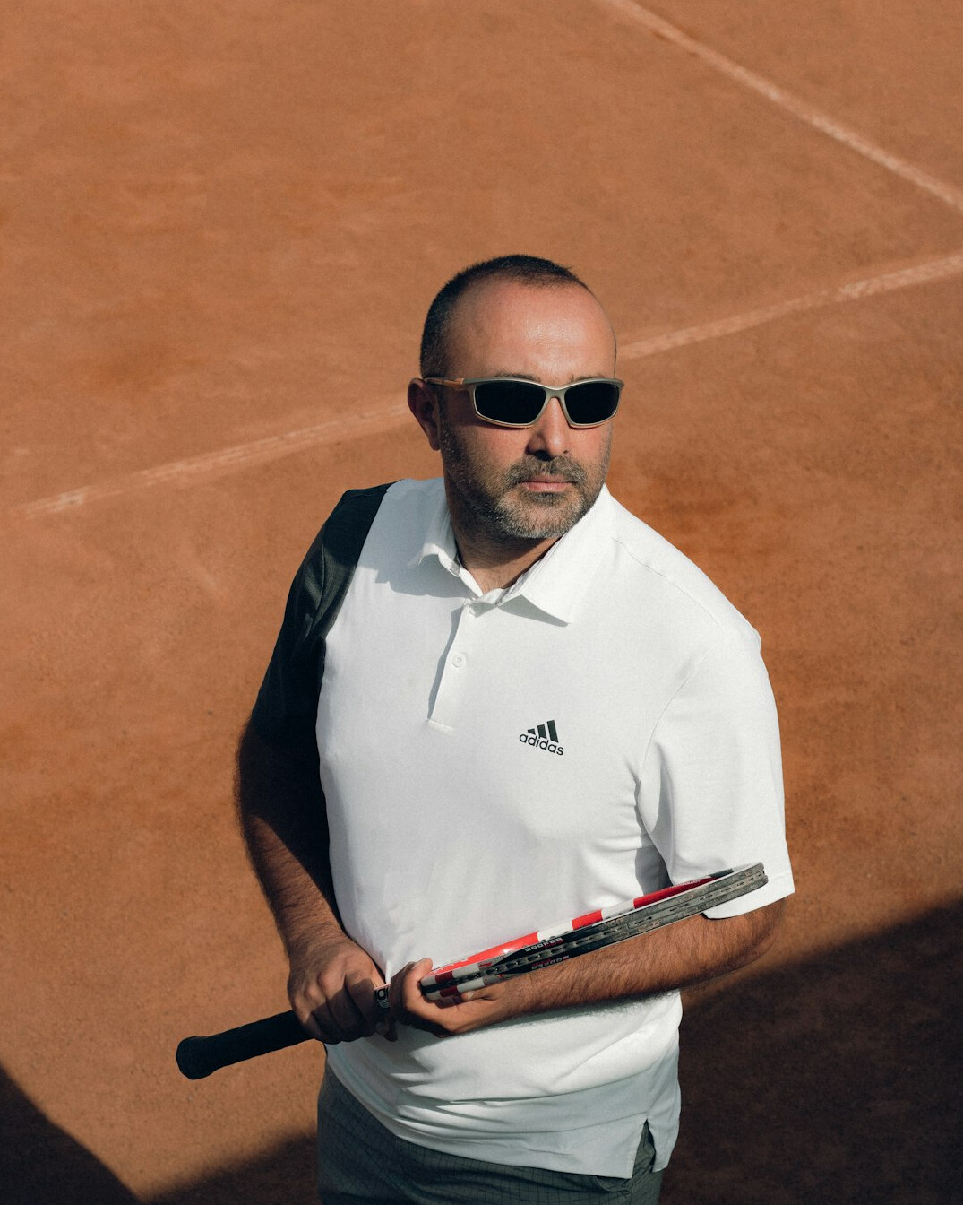 Portrait of a Brazilian man leadership coach with beard